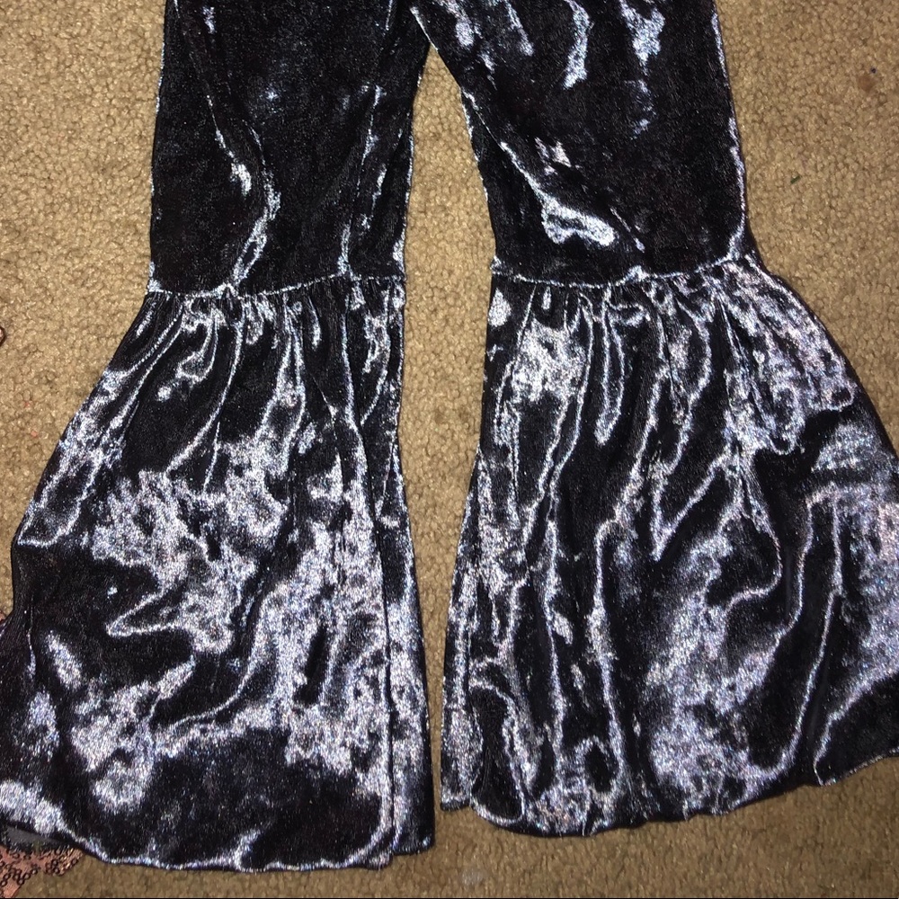 Velvet bells - Picture 2 of 2